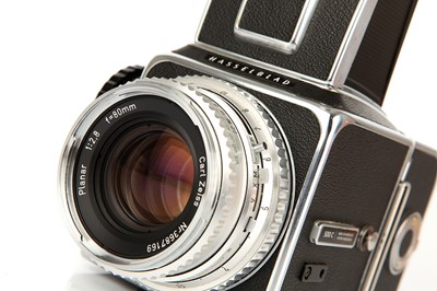 Lot 1261 - A Hasselblad 500C Medium Format Camera