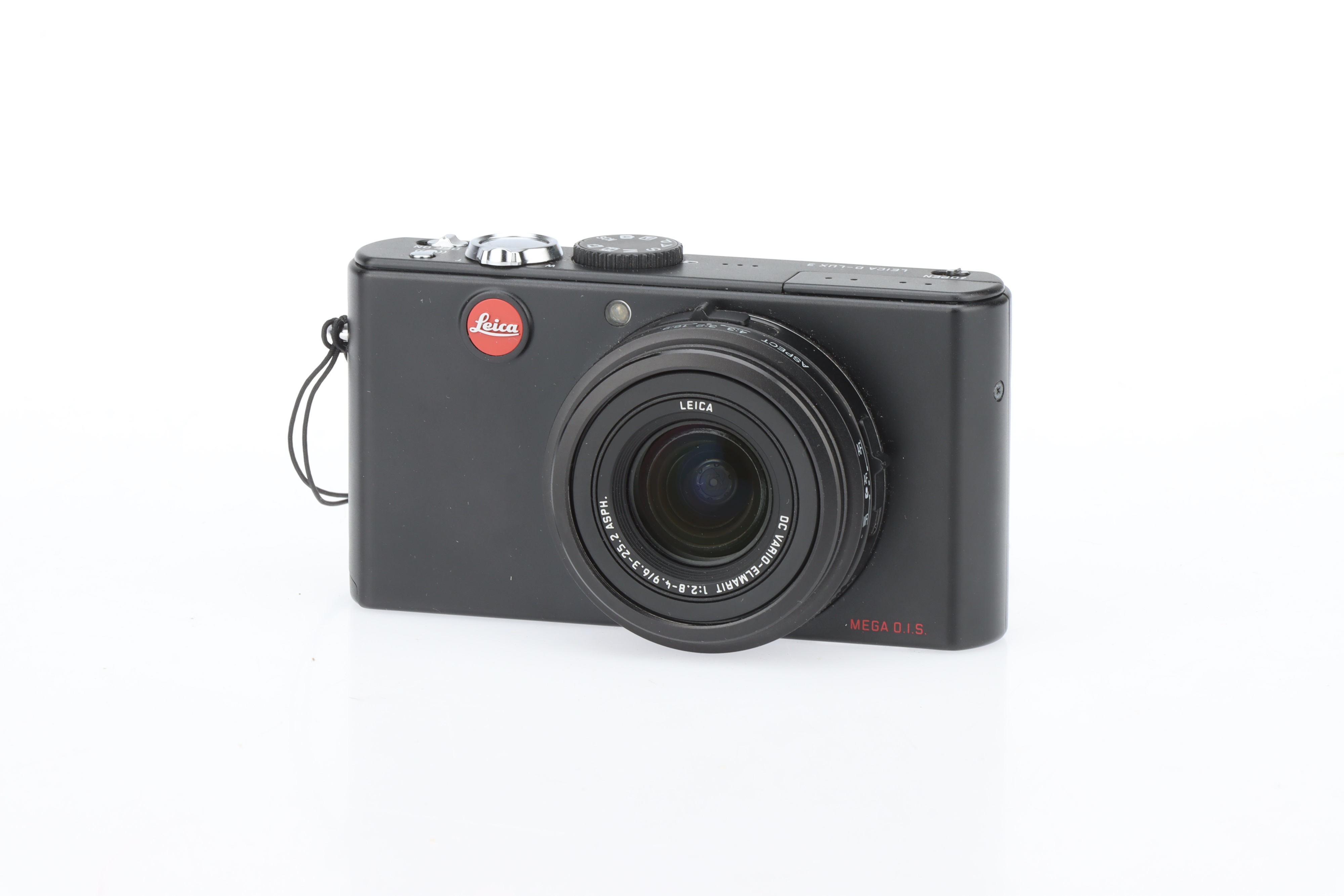 Lot 425 - A Leica D-Lux 3 Digital Compact Camera