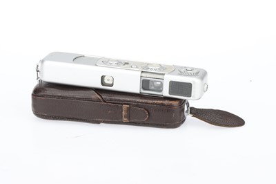 Lot 431 - A Minox B Subminiature Camera Outfit