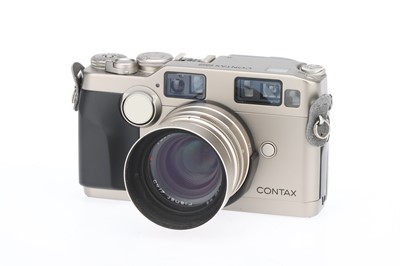 Lot 423 - A Contax G2 35mm Rangefinder Camera