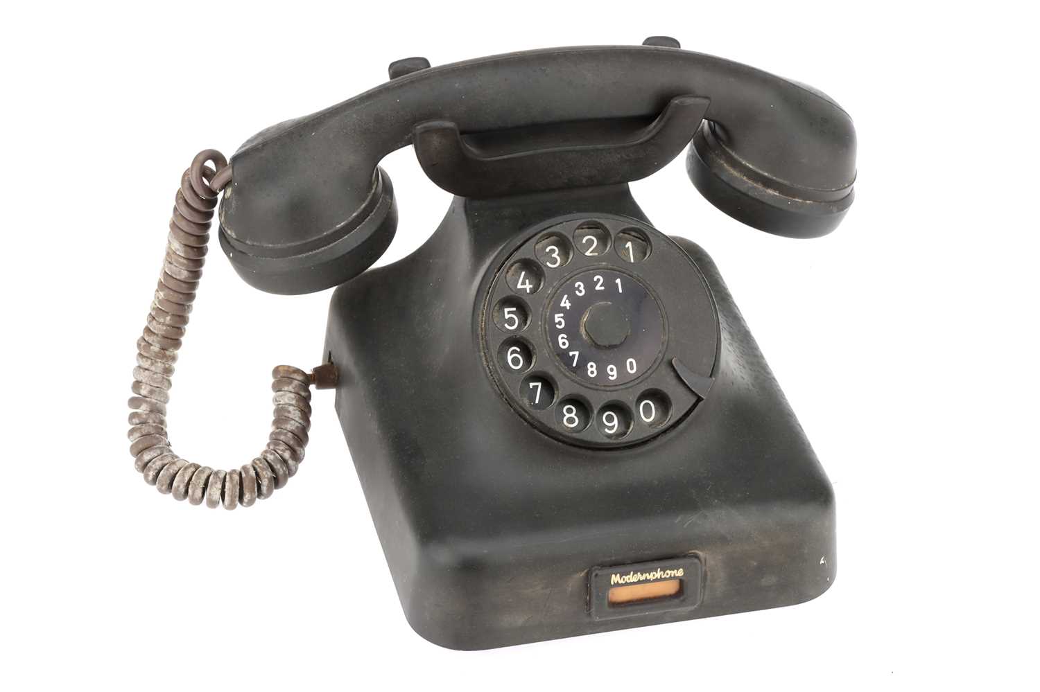 Lot 903 - A Siemens W48 Bakelite Tabletop Telephone