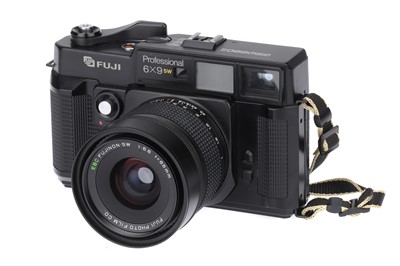 Lot 342 - A Fuji Professional GSW690II Rangefinder Camera