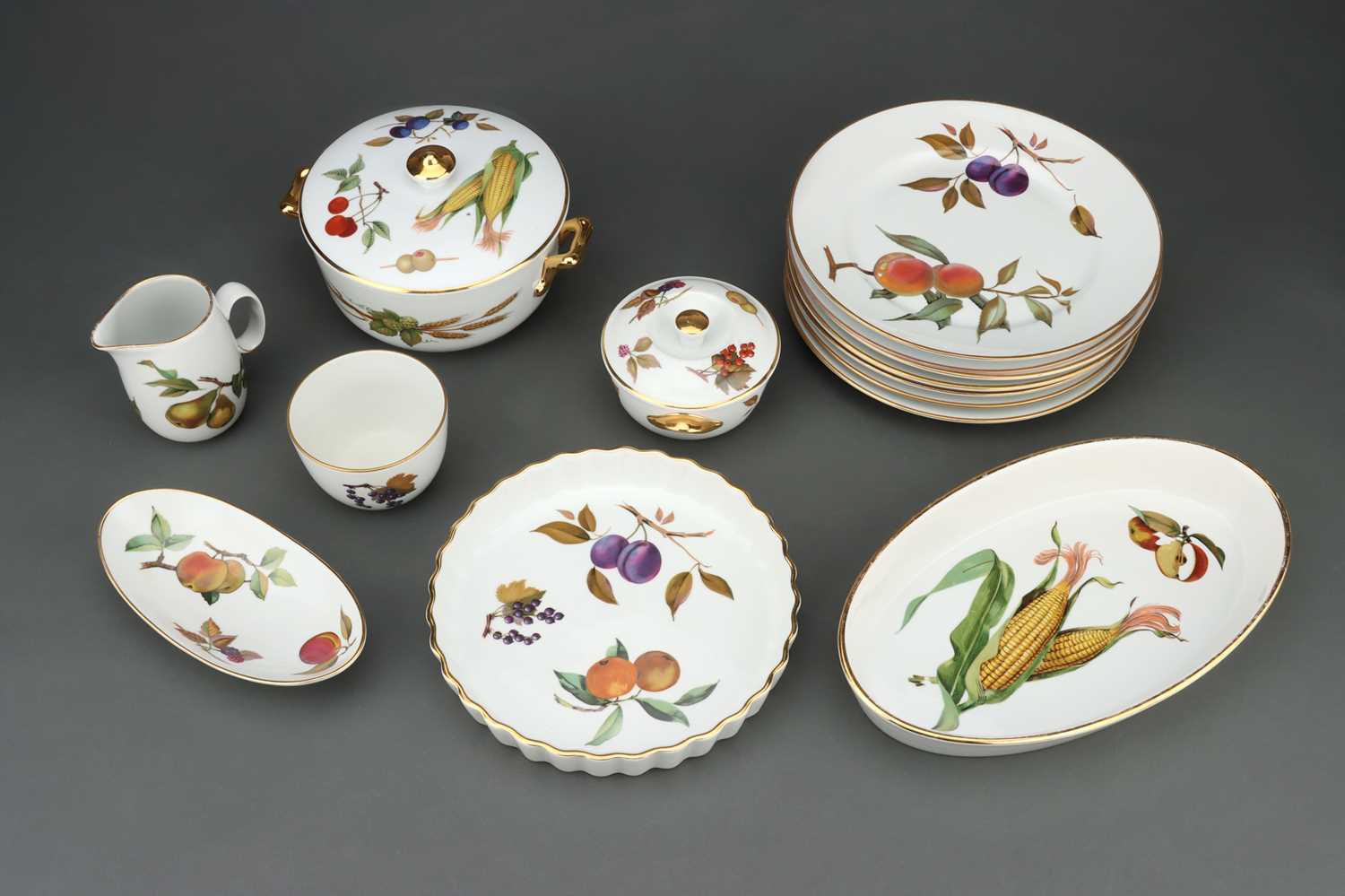 Lot 837 - A Small Group of Evesham Worcester Wares