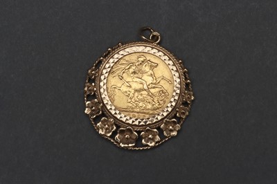 Lot 49 - A Victorian 1896 Gold Sovereign Coin
