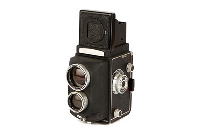 Lot 1290 - A Sem Semflex Studio TLR Camera