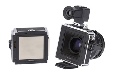 Lot 198 - A Hasselblad 903SWC Medium Format Camera