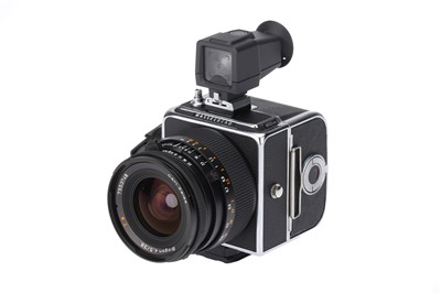 Lot 198 - A Hasselblad 903SWC Medium Format Camera