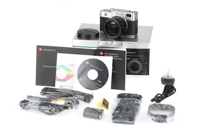 Lot 429 - A Leica Digilux 2 Compact Camera