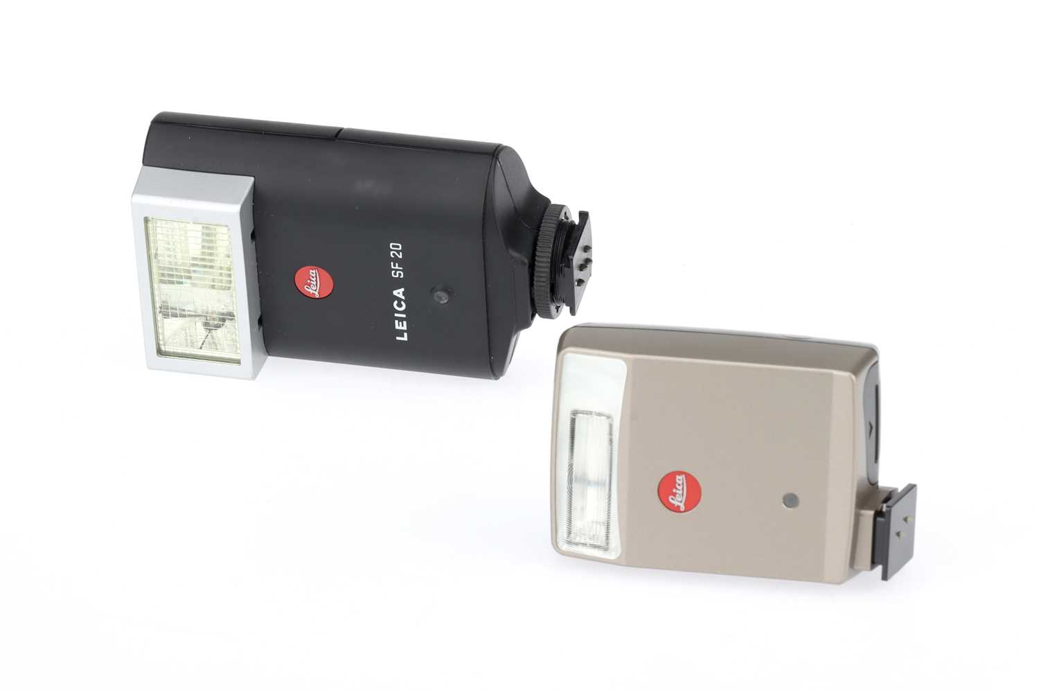 Lot 584 - A Leica SF20 and a Leica CF Electronic Flash