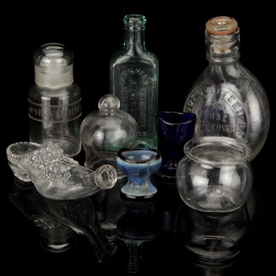 Lot 65 - Eight Glass Items
