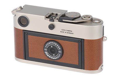 Lot 40 - A Leica M6 0.72 TTL Titanium Rangefinder Body