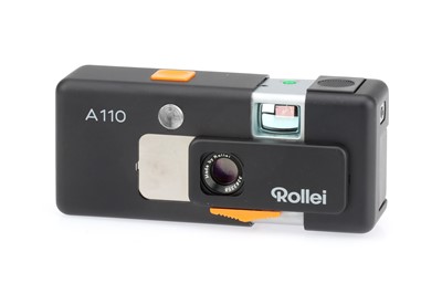 Lot 400 - A Rollei A110 110 Camera Outfit