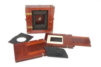 Lot 533 - An Unmarked Mahogany & Brass Half Plate Field Camera