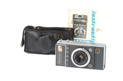 Lot 301 - A Taron Chic Half Frame 35mm Viewfinder Camera