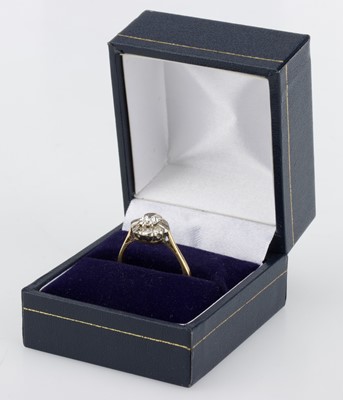 Lot 4 - A 1920s Diamond Cluster Ring