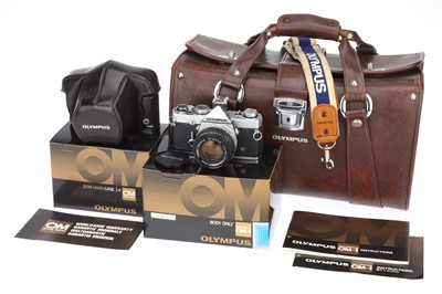 Lot 304 - An Olympus OM-1n SLR Camera