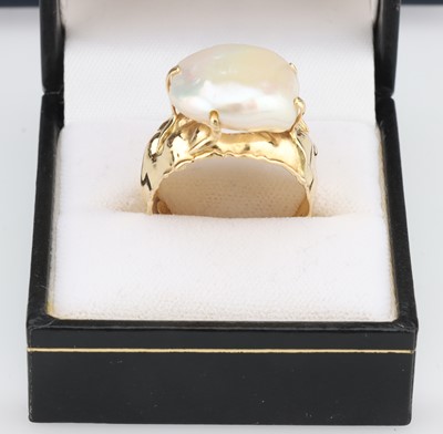 Lot 15 - An 18 ct and Blister Pearl Designer Dress Ring