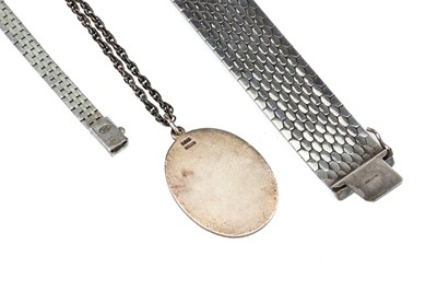 Lot 41 - A Silver Flat Link Bracelet