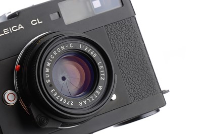 Lot 49 - A Leica CL Rangefinder Camera
