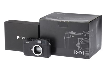 Lot 117 - An Epson R-D1 Digital Rangefinder Camera Body