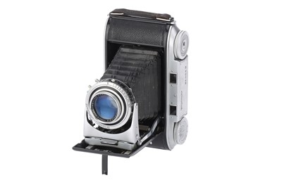 Lot 234 - A Voigtlander Bessa II Rangefinder Camera