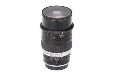 Lot 24 - A Leitz Thambar f/2.2 90mm Lens