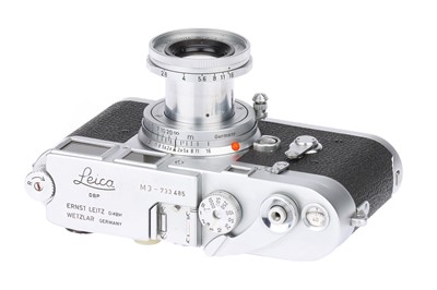 Lot 25 - A Leica M3 Rangefinder Camera
