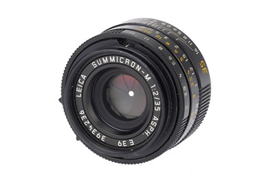 Lot 53 - A Leitz Summicron-M ASPH. f/2 35mm Lens