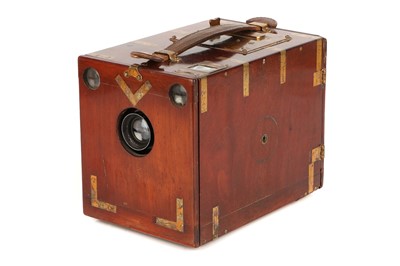 Lot 1327 - A Houghton Holborn Ilex No.8 DeLuxe 3¼×4¼'' Falling Plate Camera