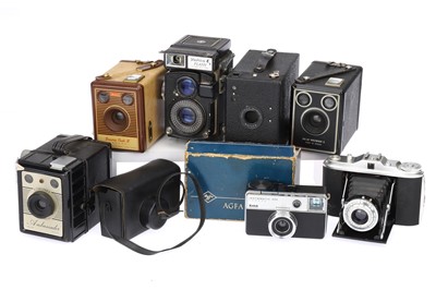 Lot 462 - A Mixed Selection Of Cameras