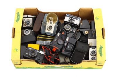 Lot 444 - A Selection of Various Viewfinder Cameras