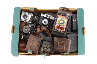 Lot 452 - A Large Collection of Various Cameras