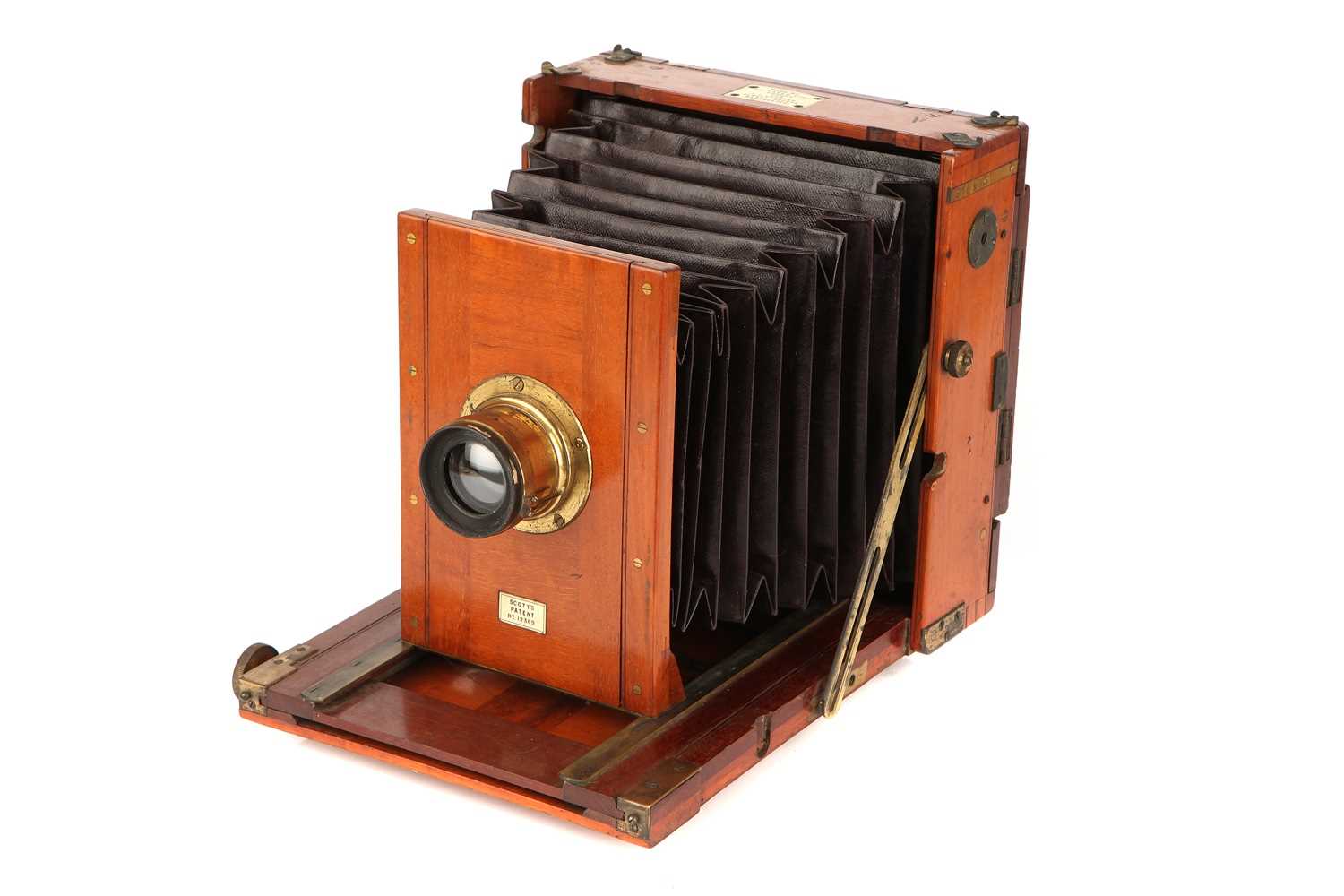 Lot 1336 - A J. T. Chapman Scott's Patent Half Plate Mahogany Field Camera