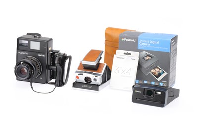 Lot 476 - Polaroid Cameras