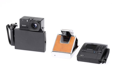 Lot 476 - Polaroid Cameras