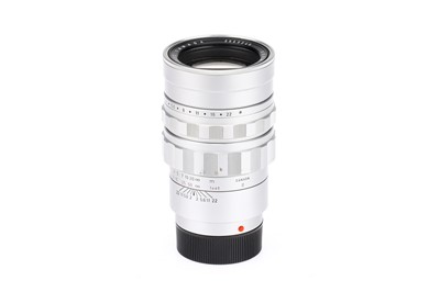 Lot 33 - A Leitz Leica Summicron f/2 90mm Camera Lens