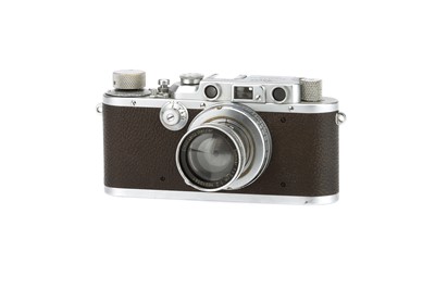Lot 45 - A Leitz Leica IIIa 35mm Rangefinder Camera