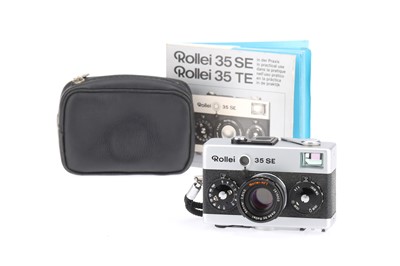 Lot 190 - A Rollei 35 SE 35mm Viewfinder Camera