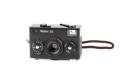Lot 186 - A Group of Compact Rollei Film Cameras