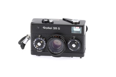Lot 186 - A Group of Compact Rollei Film Cameras