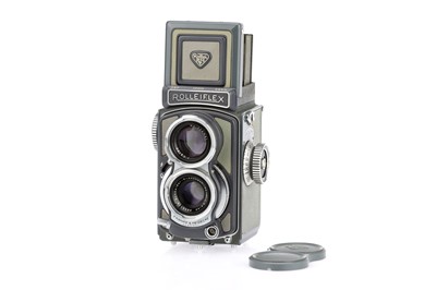 Lot 346 - A Rollei Baby Rolleiflex 127 Roll Film TLR Camera