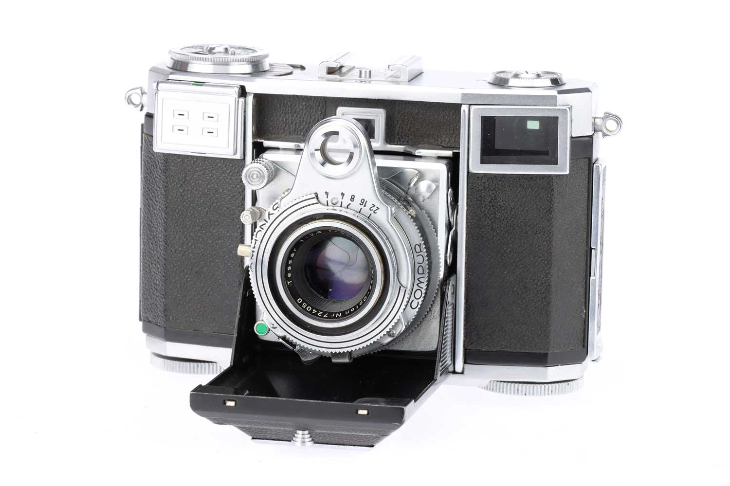 Lot 146 A Zeiss Ikon Contessa 533/24 35mm