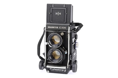 Lot 360 - A Mamiya C330 Professional F Medium Format TLR Camera Outfit