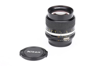 Lot 170 - A Nikon Ais Nikkor f/2 85mm Lens