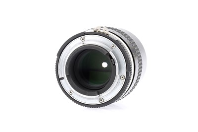 Lot 122 - A Nikon AI Nikkor f/3.5 135mm Lens