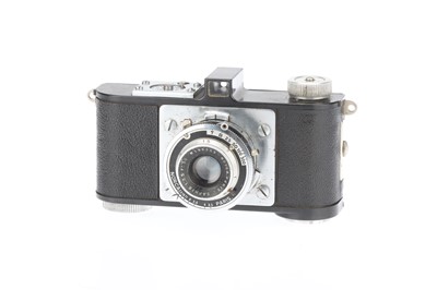 Lot 177 - A Norca A 35mm Viewfinder Camera