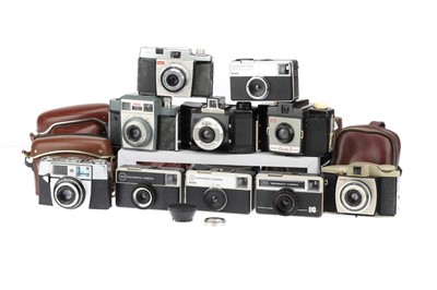 Lot 411 - A Mixed Selection of Cameras