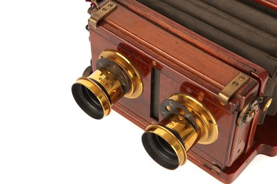 Lot 1350 - An Unmarked 8x17cm Mahogany Stereo Camera