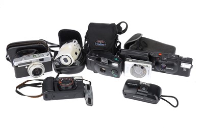 Lot 208 - A Collection of Compact 35mm Cameras