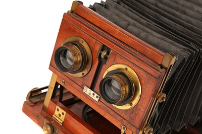 Lot 1352 - An Unmarked Half Plate Stereo Mahogany Field Camera